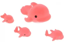 Игрушки резиновые дельфин и 3 дельфиненка 15х9см розовый 2726-9 (6200)